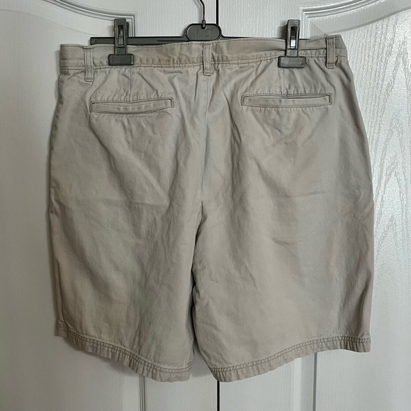 🌼3/$15 George Shorts - Picture 2 of 5